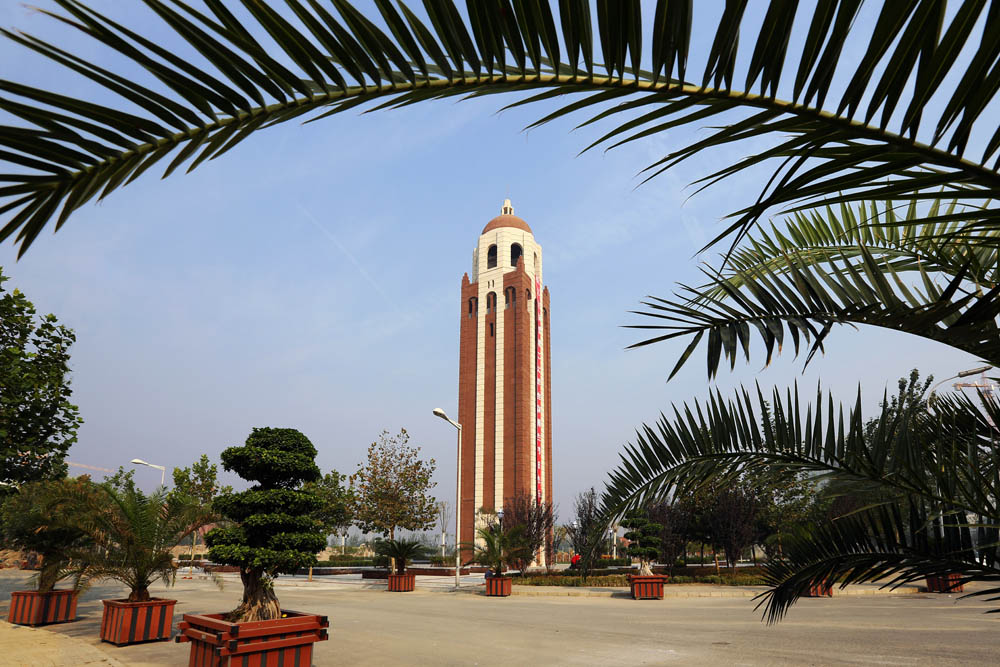 天津理工大学钟楼图片图片